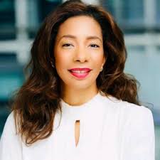 Qui est Mme Nathalie VILETTE-WADAGNI ? La Prochaine Première Dame du Bénin qui remplacera Mme Claudine TALON