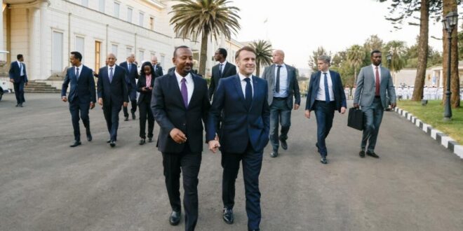 sommet Afrique-France de Nairobi: Après le sommet de Nairobi, Emmanuel Macron fait escale en Éthiopie, un pays «ami»